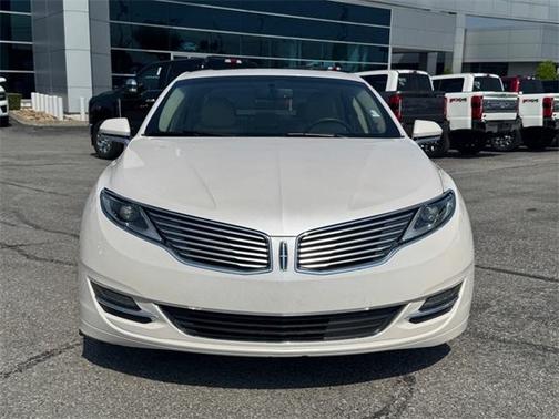 2016 Lincoln MKZ Base