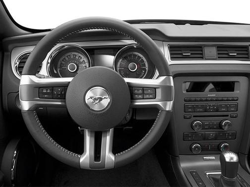 2013 Ford Mustang V6
