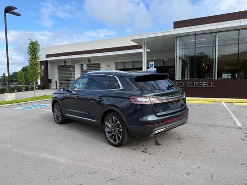Blue Metallic 2022 Lincoln Nautilus Reserve
