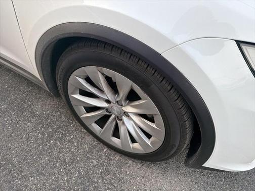 2017 Tesla Model X 75D