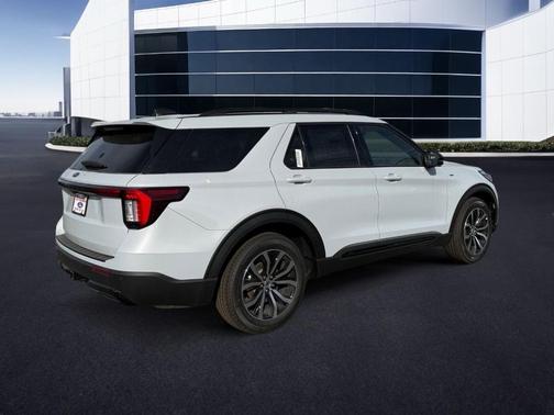 Silver 2026 Ford Explorer ST-Line