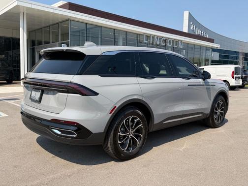 Gray 2026 Lincoln Nautilus Premiere