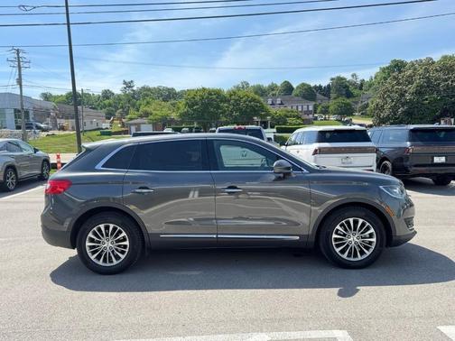 Magnetic Gray Metallic 2019 Lincoln MKC Select