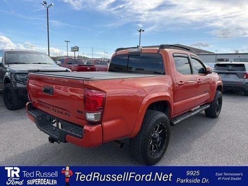 2017 Toyota Tacoma SR