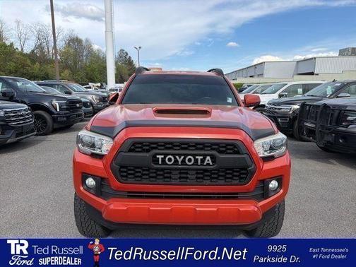 2017 Toyota Tacoma SR