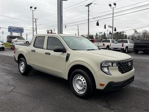 2025 Ford Maverick XL