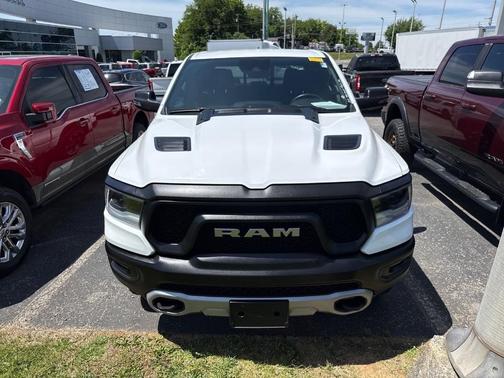 Bright White Clearcoat 2024 RAM 1500 Rebel