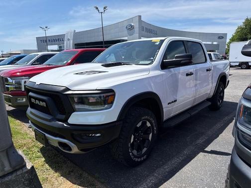 Bright White Clearcoat 2024 RAM 1500 Rebel