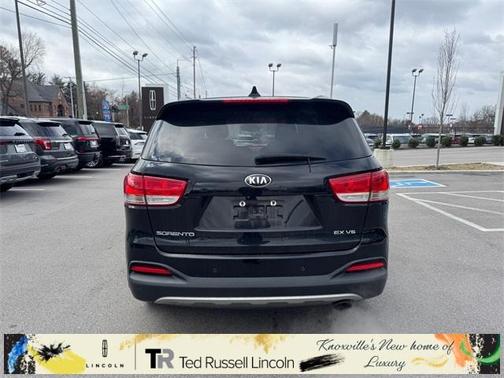 2016 Kia Sorento EX