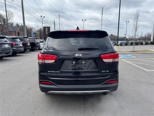 2016 Kia Sorento EX