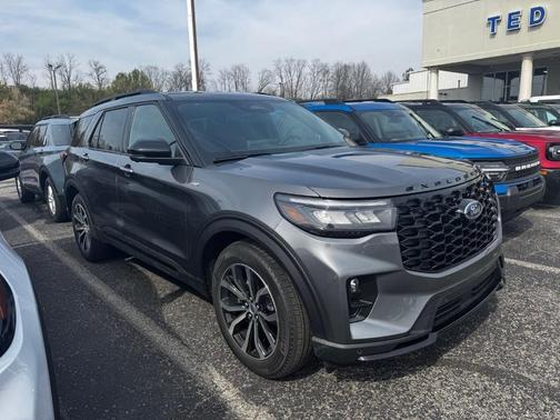 Gray 2026 Ford Explorer ST-Line