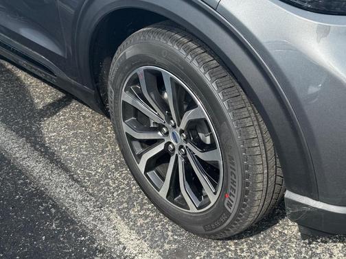 Gray 2026 Ford Explorer ST-Line