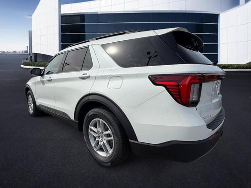 White 2027 Ford Explorer