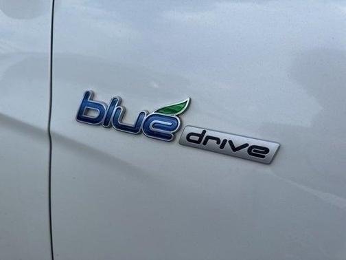 2012 Hyundai SONATA Hybrid Base