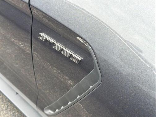 Magnetic 2018 Ford Shelby GT350 Base