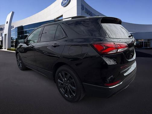 Black Metallic 2024 Chevrolet Equinox RS