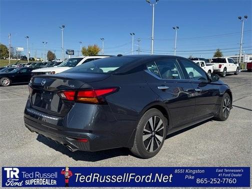 2022 Nissan Altima 2.5 SL