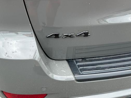 Sting Gray Clearcoat 2020 Jeep Grand Cherokee Altitude