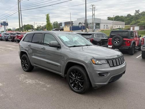 Sting Gray Clearcoat 2020 Jeep Grand Cherokee Altitude