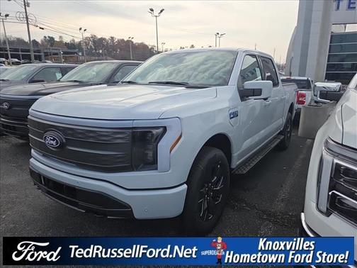 2025 Ford F-150 Lightning LARIAT