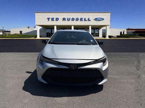 Classic Silver Metallic 2020 Toyota Corolla Hatchback SE