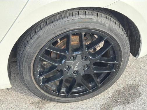 Snow White Pearl 2016 Kia Forte EX