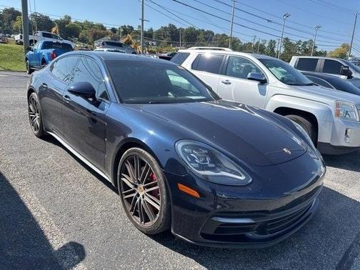 2017 Porsche Panamera 4S