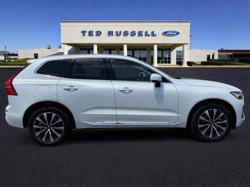 White 2023 Volvo XC60 B5 Plus Bright Theme