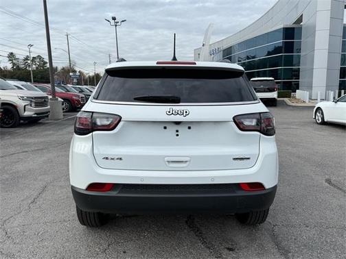 2023 Jeep Compass Latitude Lux