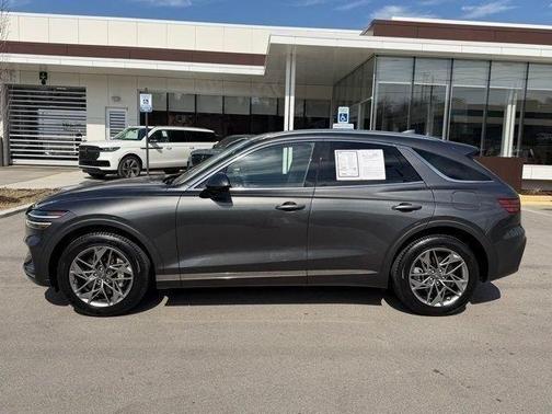 2023 Genesis GV70 2.5T