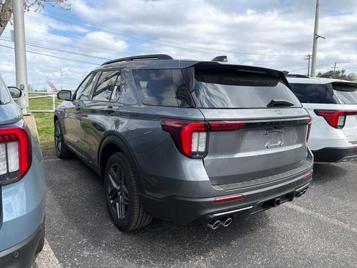 Gray 2026 Ford Explorer ST