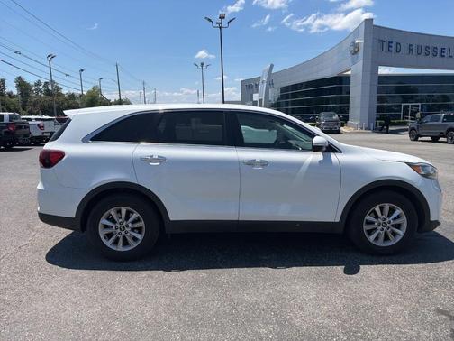 Snow White Pearl 2020 Kia Sorento LX