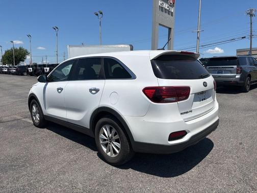 Snow White Pearl 2020 Kia Sorento LX