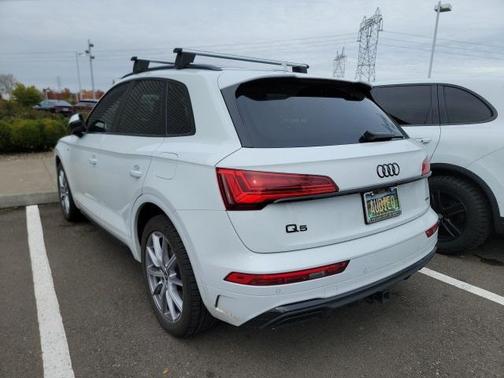 2022 Audi Q5 e 55 S line Premium Plus