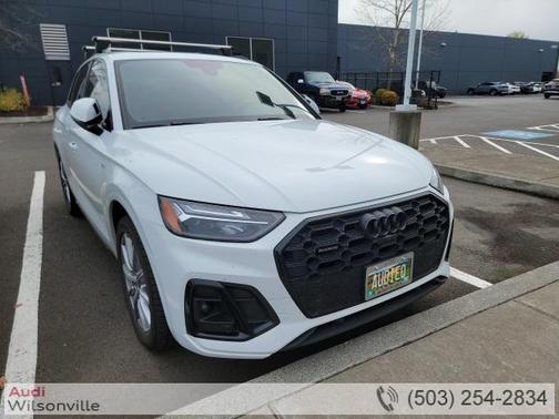 2022 Audi Q5 e 55 S line Premium Plus