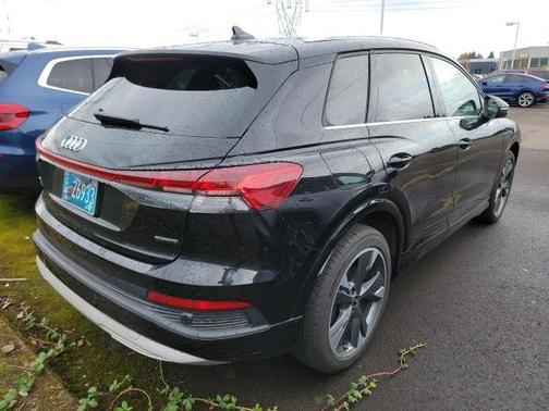 2022 Audi Q4 e-tron Prestige 50 quattro