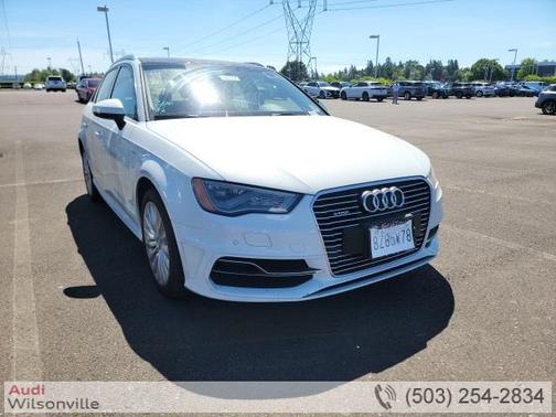 2016 Audi A3 e-tron 1.4T Tech Premium Plus