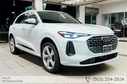 2025 Audi Q5 Premium Plus