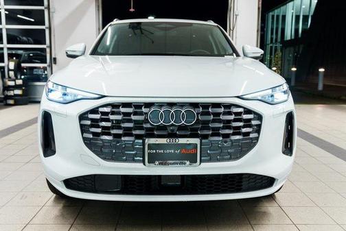 2025 Audi Q5 Premium Plus