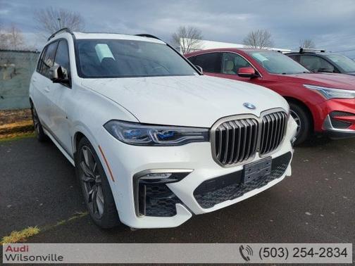 2022 BMW X7 M50i