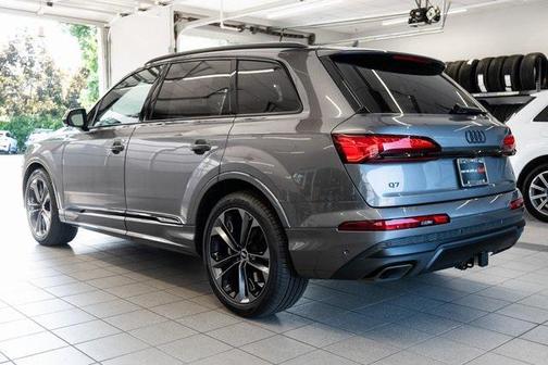 2025 Audi Q7 55 Prestige