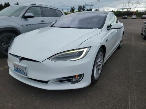 2016 Tesla Model S 70D