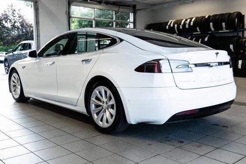 2016 Tesla Model S 70D