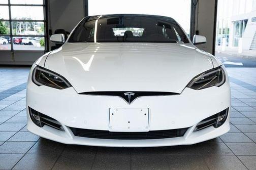 2016 Tesla Model S 70D