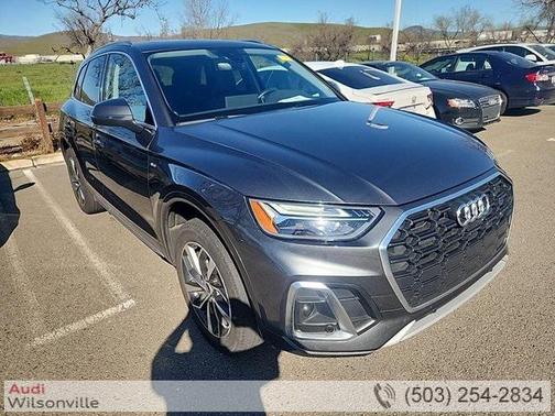 2023 Audi Q5 45 S line Premium Plus