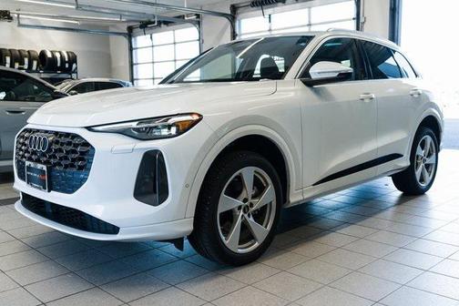 2025 Audi Q5 Premium Plus