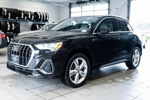 2019 Audi Q3 2.0T S line Premium Plus