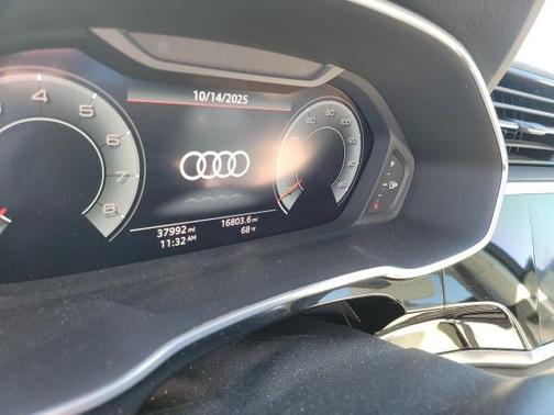 2019 Audi Q3 2.0T S line Premium Plus