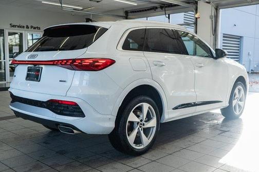 2025 Audi Q5 Premium Plus