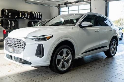 2025 Audi Q5 Premium Plus